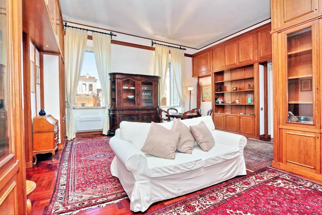 Pantheon Family Romantic Suite Apartment *